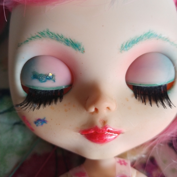 Kandi Custom Factory Blythe Doll - Picture 7 of 12